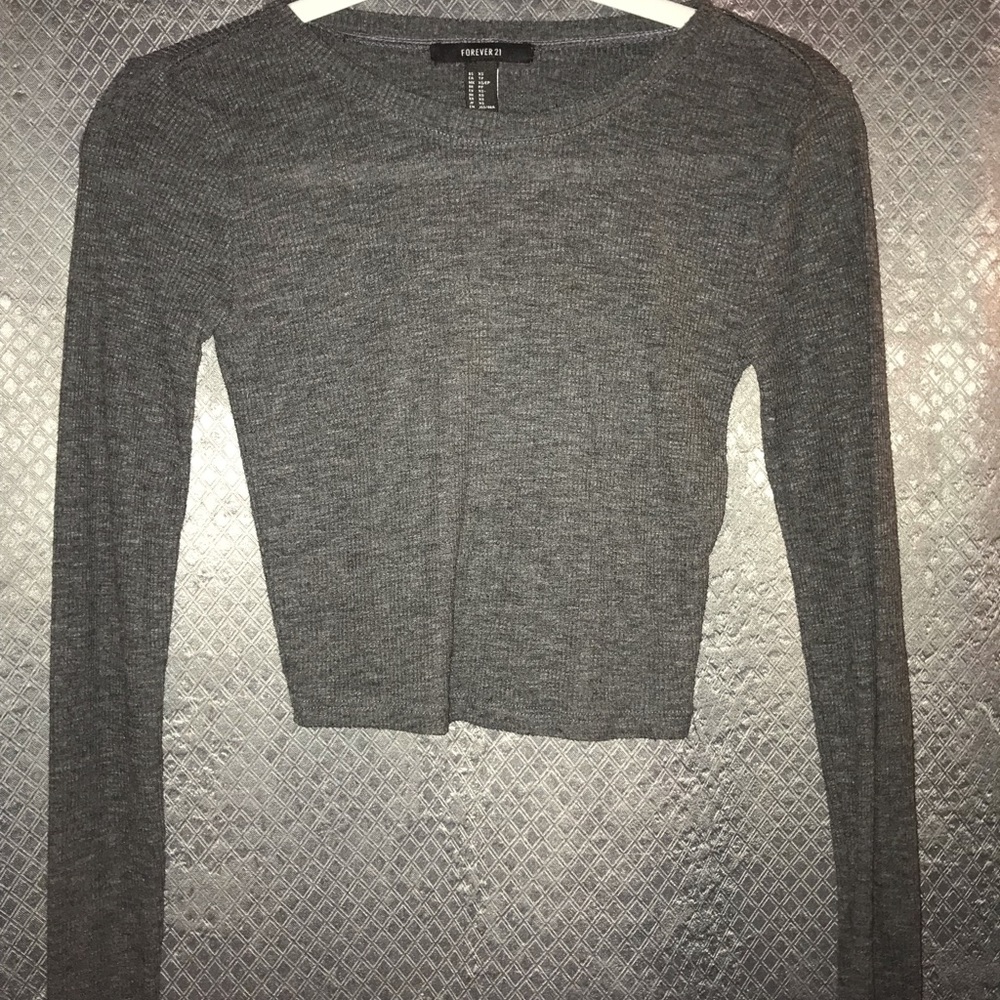 FOREVER 21 GREY RIBBED LONG SLEEVE CROP TOP